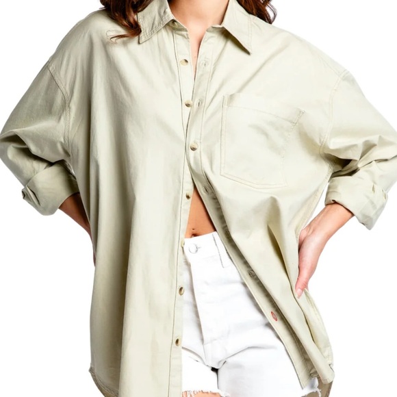 Free People The Freddie Tan khaki Castle wall color Oversized Button Down XS - Picture 3 of 15